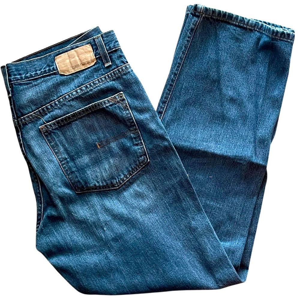 Calvin Klein Relaxed Straight Medium Dark Wash Jeans 34 x 32